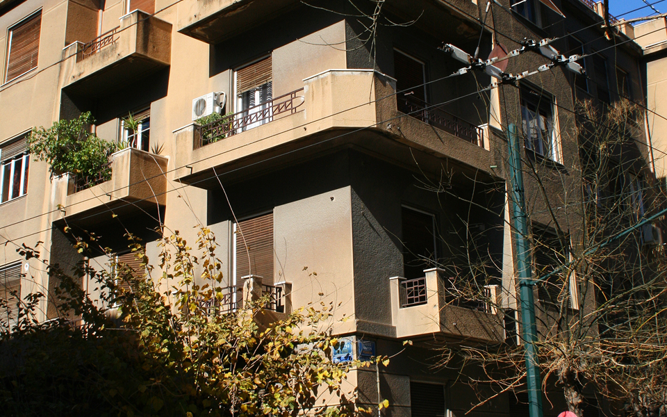 στη-γωνία-ψαρών-και-βίκτωρος-ουγκώ-2121859