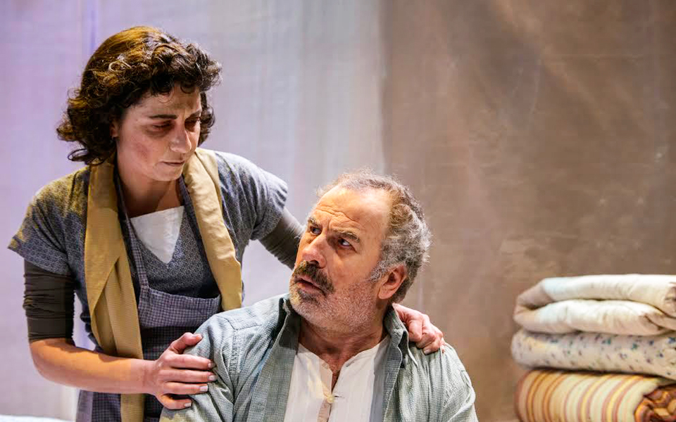 προσμονή-ενός-από-μηχανής-θεού-2124917