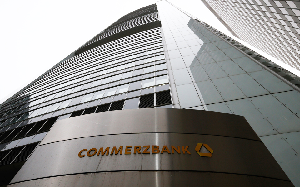 με-τον-κίνδυνο-χρεοκοπίας-απειλείται-2125631