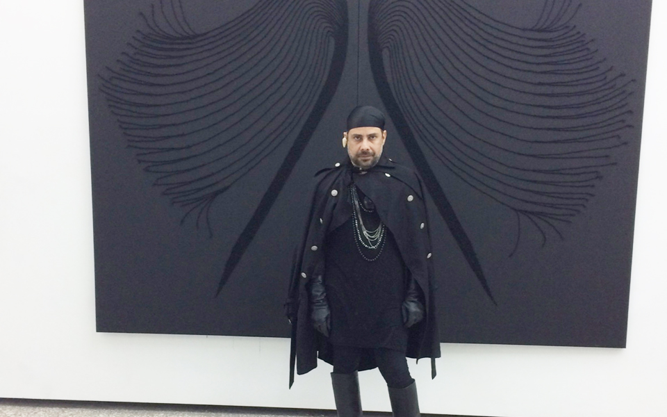 blind-adam-ο-εικαστικός-της-ασπρόμαυρης-απτικ-2125700