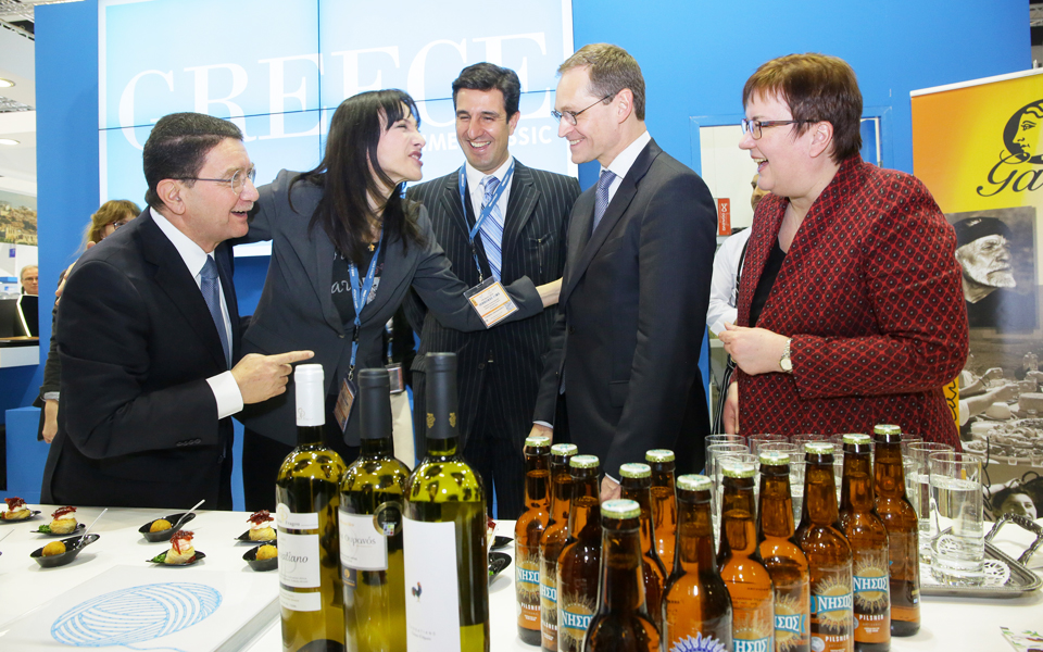 με-άνοδο-ξεκίνησε-η-νέα-τουριστική-χρο-2125865