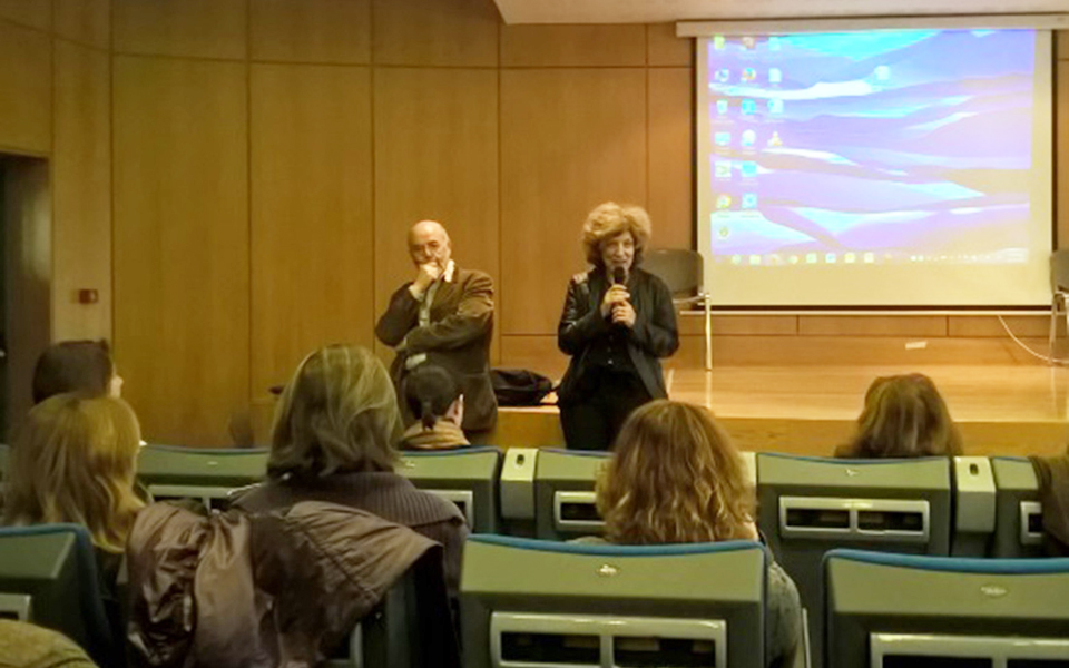 πίσω-ολοταχώς-το-ελληνικό-σχολείο-2127607