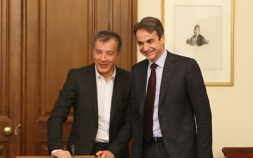 πολιτικό-φλερτ-ανάμεσα-σε-ποτάμι-και-σ-2128054