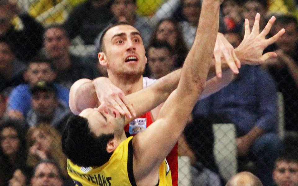 χωρίς-μιλουτίνοφ-στον-τελικό-της-μόσχ-2128385