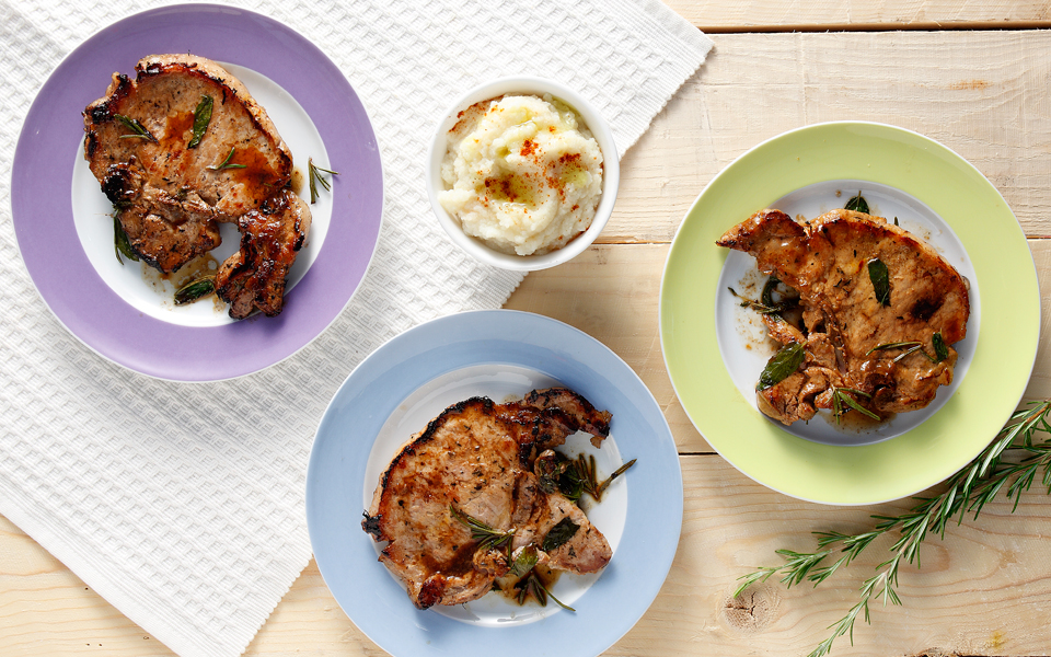 μπριζολάκια-με-κρασί-και-μυρωδικά-2128226