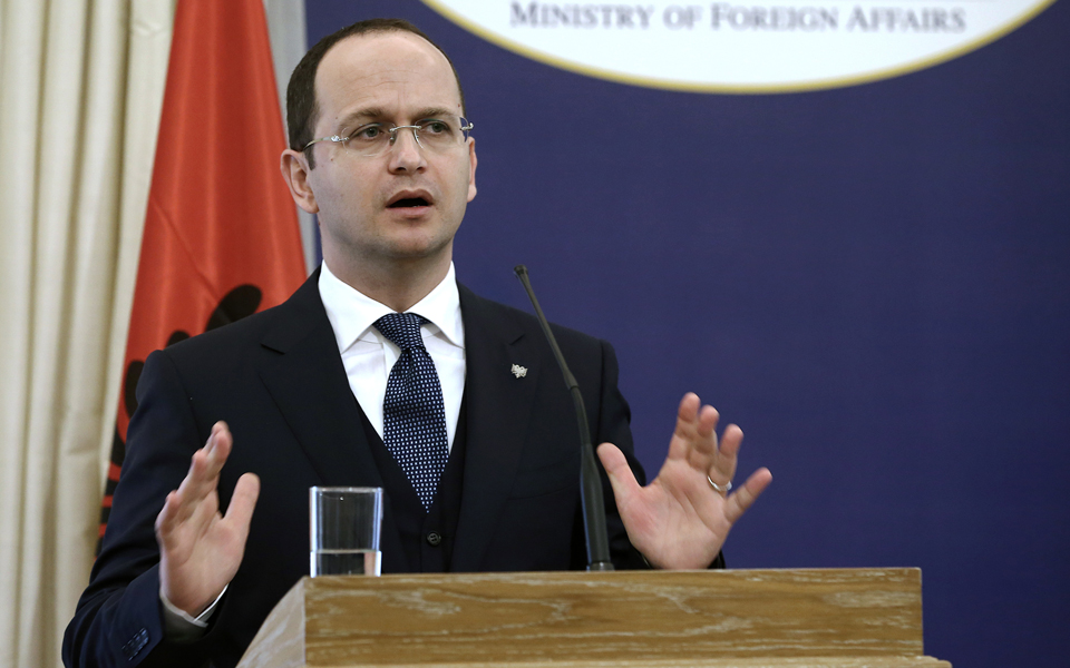 ντ-μπουσάτι-δεν-υπάρχει-σχεδιασμός-γι-2127866