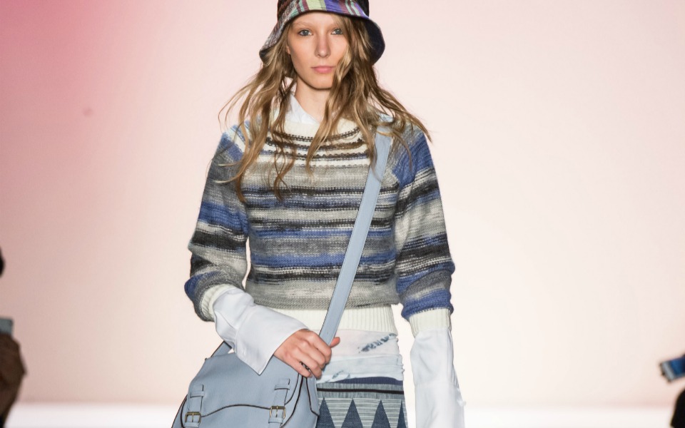 κομψές-τσάντες-για-τις-ανοιξιάτικες-ε-2127070