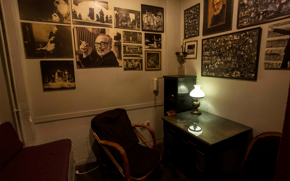 η-υγρασία-σαράκι-για-το-υπόγειο-του-κ-2128470