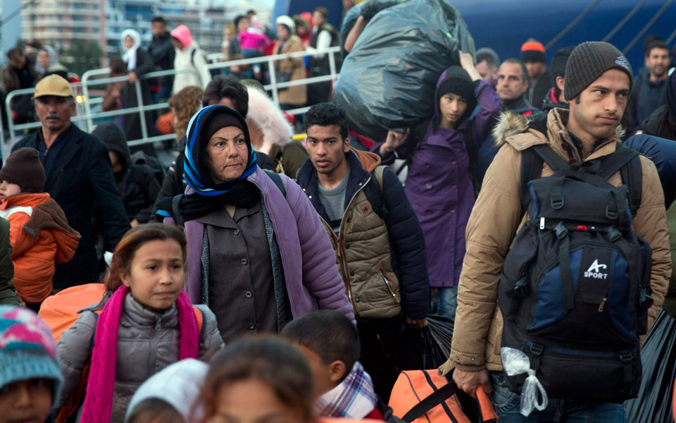 σχεδόν-10-000-πρόσφυγες-στα-νησιά-ανάγκη-κα-2125801