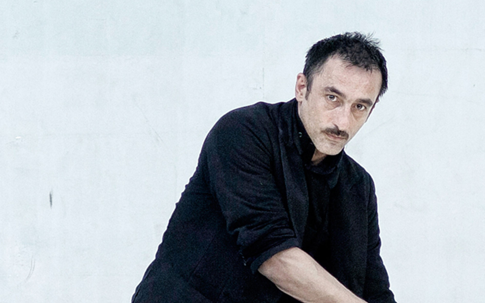 για-έξι-emmy-ο-παπαϊωάννου-και-οι-συνεργάτ-2128380