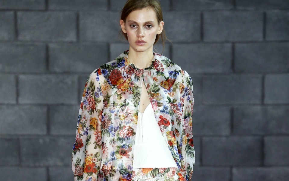 φλοράλ-παντελόνια-με-έμπνευση-από-την-2125433