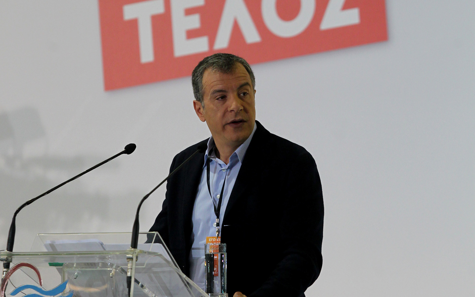 υπερυπουργό-ζητεί-ο-θεοδωράκης-2124830