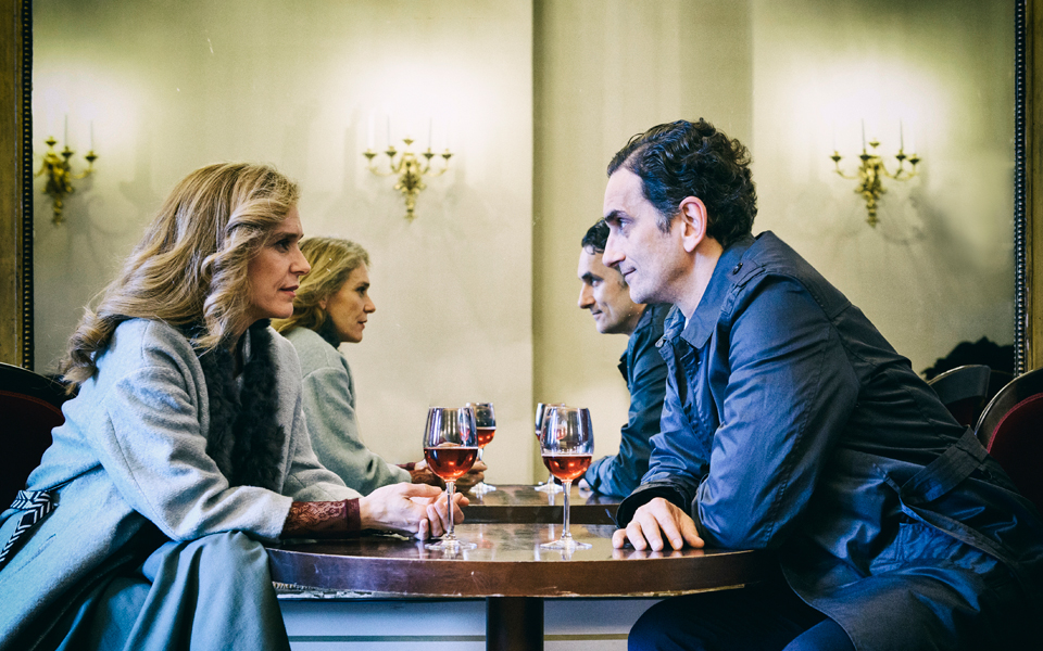 προδοσία-ένα-παιχνίδι-με-τον-χρόνο-κ-2126494