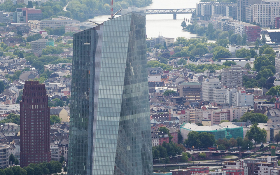 δύo-συν-ένα-μεγάλα-προβλήματα-με-τη-ρευσ-2127871