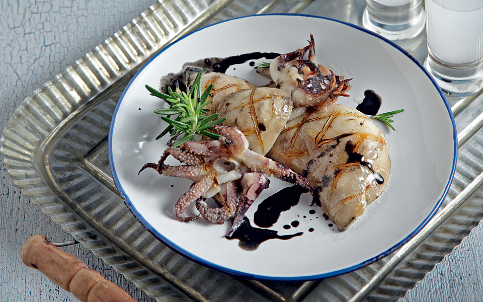 σουπιές-ψητές-με-λαδολέμονο-από-το-μελ-2125828