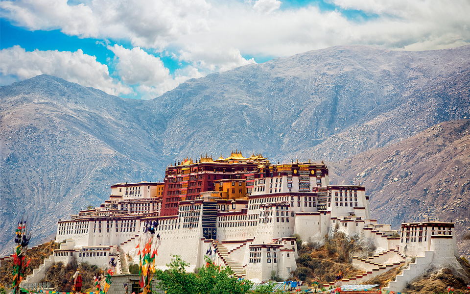 το-νέο-χιονοδρομικό-του-θιβέτ-σπάει-τα-2128141