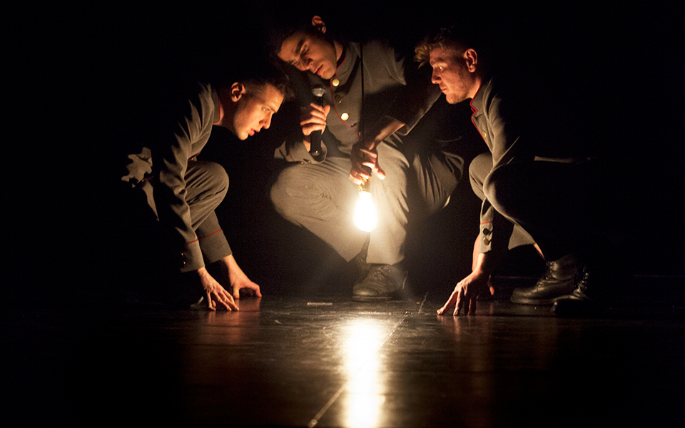 ο-μούζιλ-το-bullying-του-1906-και-τα-κεριά-του-μποκ-2125764