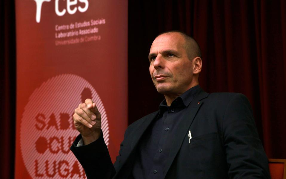 βαρουφάκης-για-ευρώ-δεν-επρεπε-να-μπού-2125225