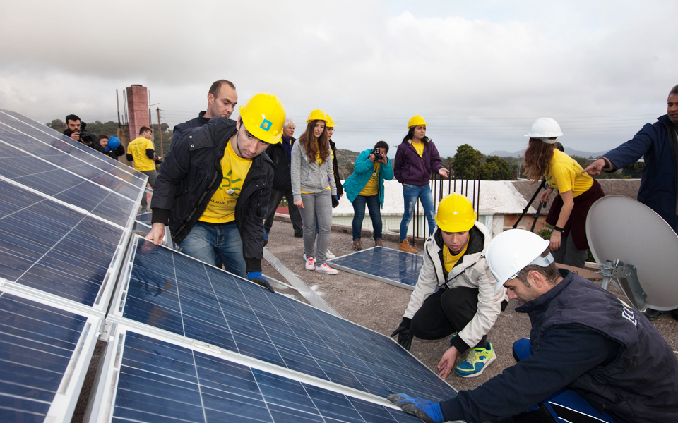 δωρεάν-φωτοβολταϊκά-σε-έξι-άπορες-οικ-2128728