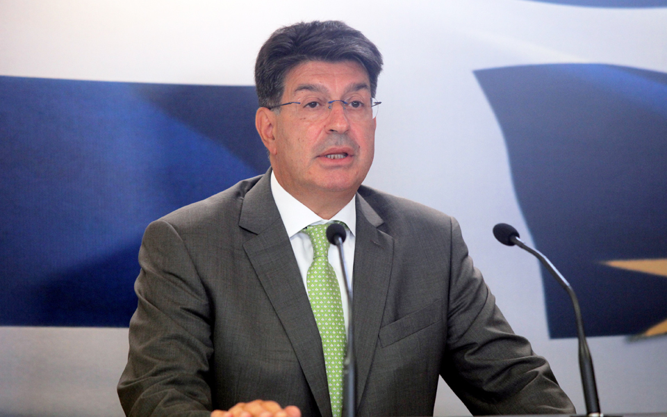 τα-κόκκινα-δάνεια-μονοπωλούν-το-ενδ-2129330