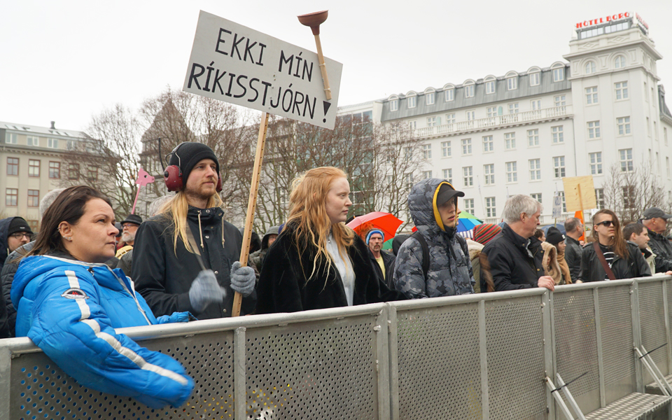 πολιτικό-χάος-μετά-τα-panama-papers-2129278