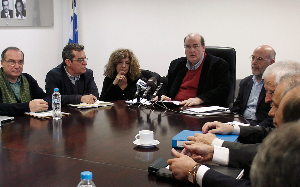 αναζητείται-εθνικό-σχολικό-πρόγραμμ-2129593