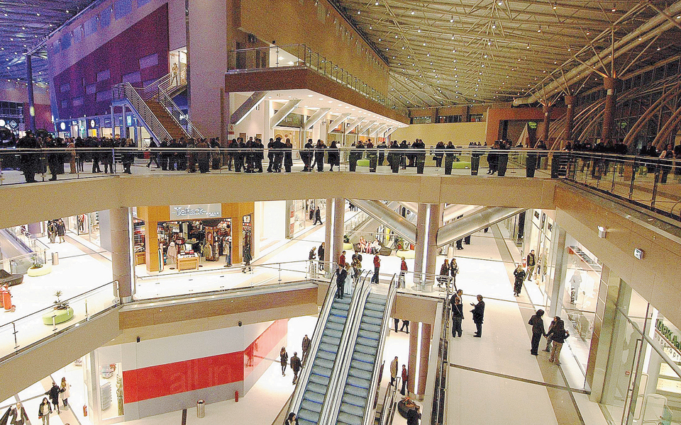 τα-εμπορικά-κέντρα-όαση-για-την-αγορ-2129646