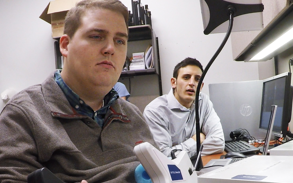 μικροτσίπ-καταπολεμάει-την-παράλυση-2130451