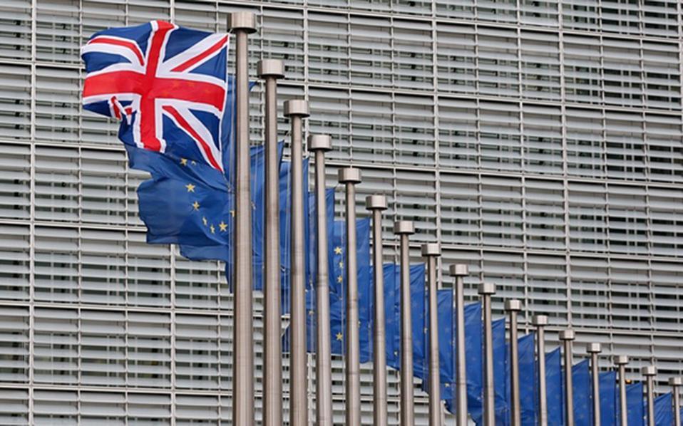 η-βρετανία-κινδυνεύει-με-ύφεση-σε-περί-2130991