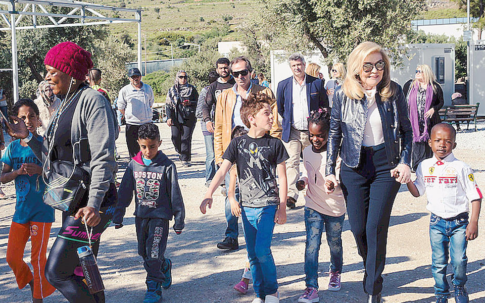 στη-mυτιλήνη-στα-εκεί-kέντρα-προσφύγων-2131941