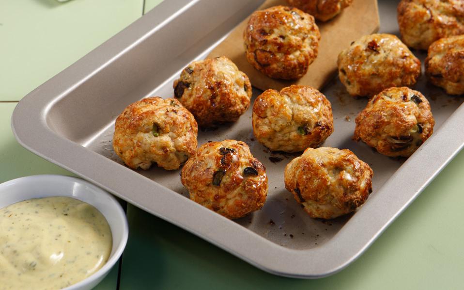 κεφτεδάκια-γαλοπούλας-με-σάλτσα-μουσ-2130455