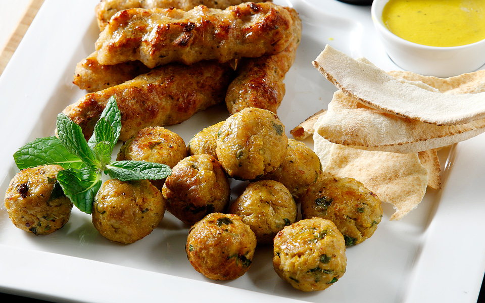 κεφτεδάκια-γαλοπούλας-ζυμωμένα-με-λα-2130454