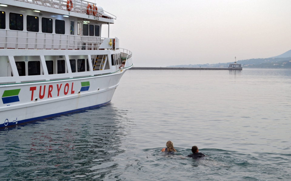 σχεδόν-7-000-πρόσφυγες-ήρθαν-μετά-τη-συμφω-2129408