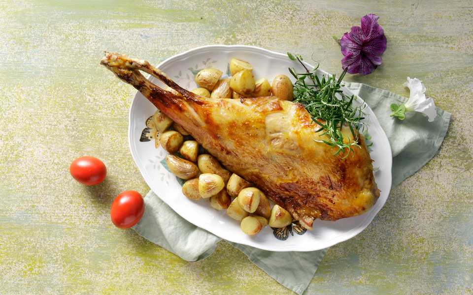 αφιέρωμα-γιορτινό-τραπέζι-με-αρνί-2131572