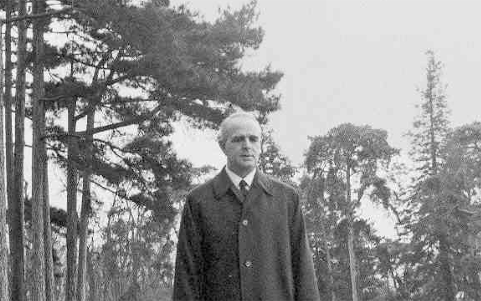 η-αναχώρηση-καραμανλή-στο-παρίσι-2131508