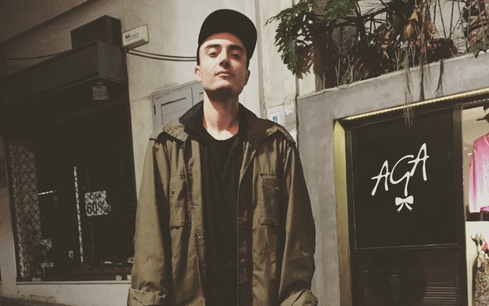 dimi-hart-πίσω-στο-φως-2130534