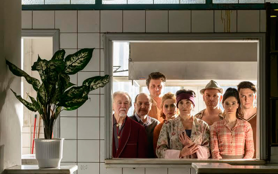 κριτική-στην-αντιμετώπιση-του-ξένου-2130452