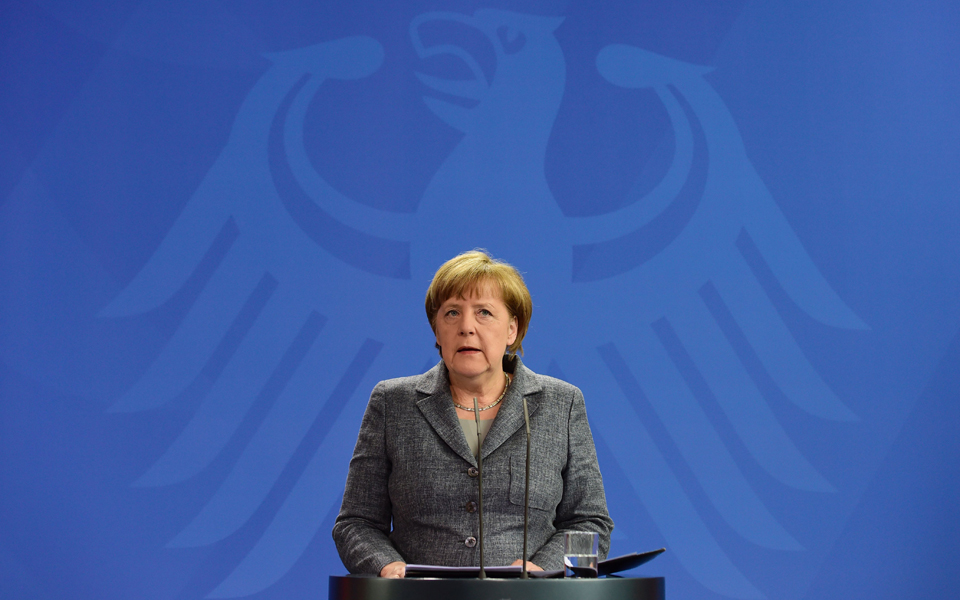 η-μέρκελ-σε-θέση-πόντιου-πιλάτου-2130749