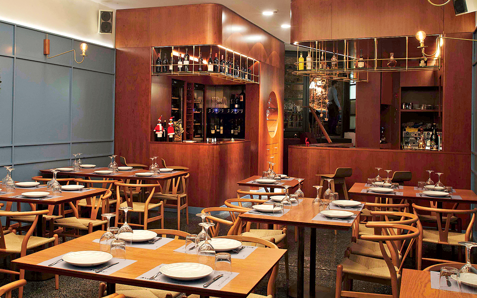 mono-wine-restaurant-ανεβασμένη-οινογαστρονομία-στη-π-2130333