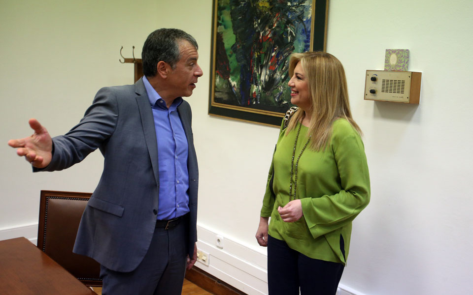 κραδασμοί-σε-πασοκ-και-ποτάμι-2130225