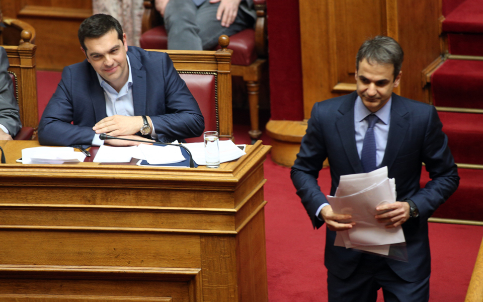 σύγκρουση-αλλά-και-ομοφωνία-για-εξετα-2130581