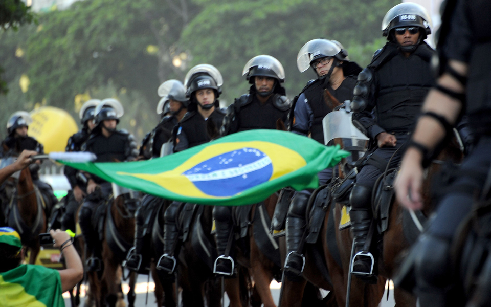 η-βραζιλία-υψώνει-τείχος-2131489