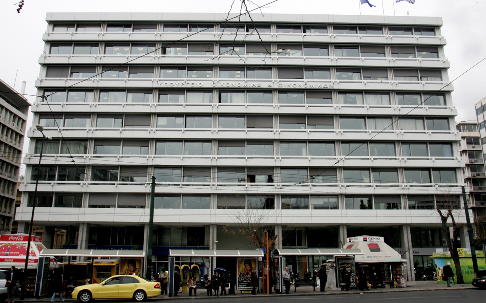 τράπεζες-κατά-δημοσίου-για-οφειλές-65-εκ-2130001