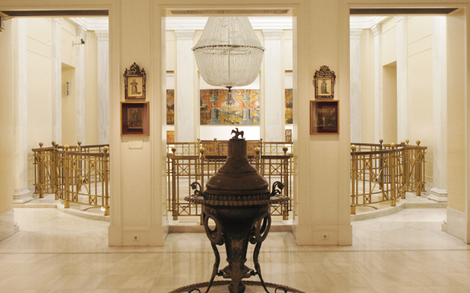 η-turkish-airlines-πετάει-στο-μουσείο-μπενάκη-2132474