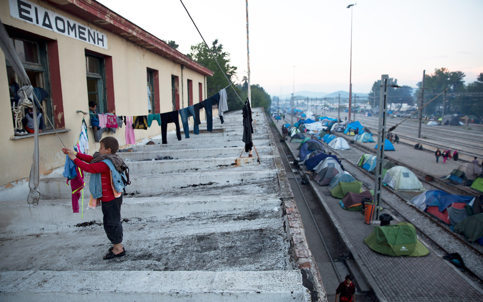 στο-κόκκινο-τα-νησιά-παρά-τη-μείωση-ρ-2132899