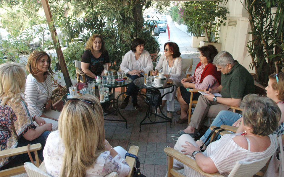 μια-γιάφκα-μαμάδων-στη-ν-σμύρνη-2134035