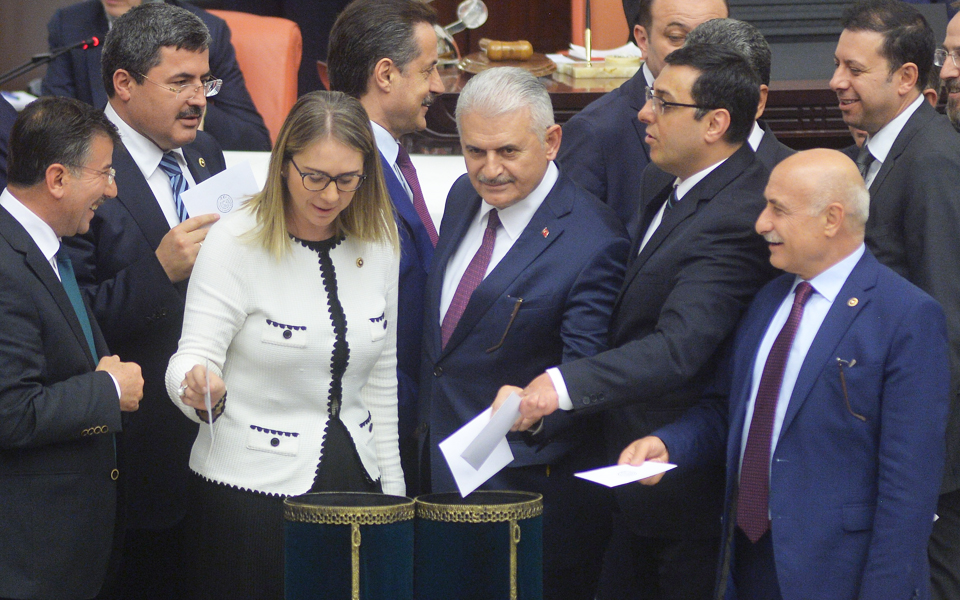 σήμερα-ο-νέος-πρωθυπουργός-της-τουρκί-2134342