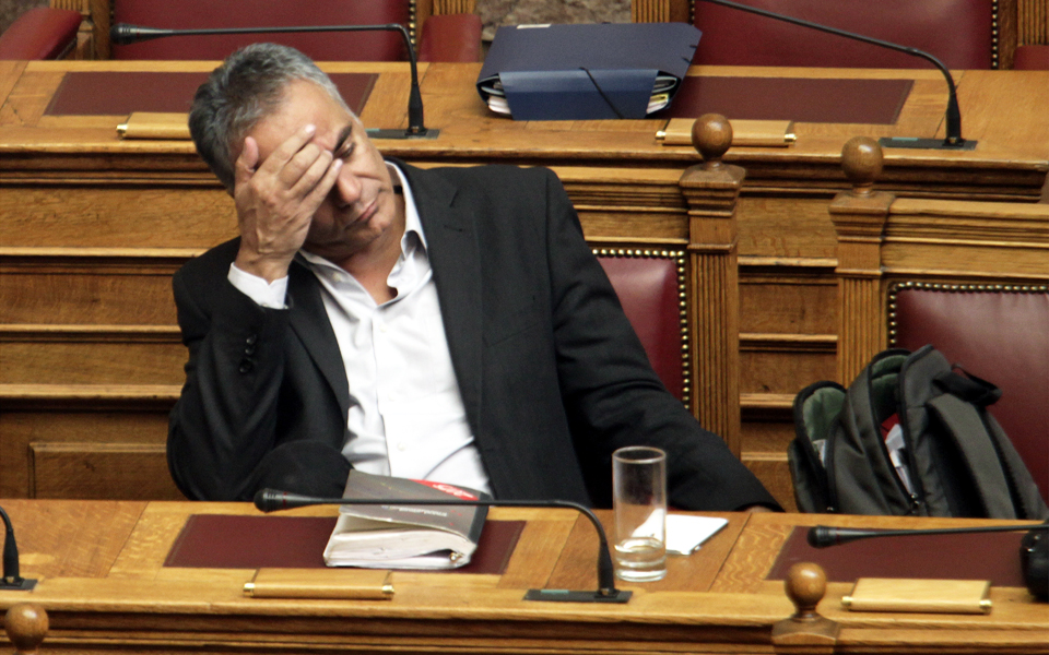 αφού-το-ψήφισε-καλείται-τώρα-να-το-εφαρ-2135662