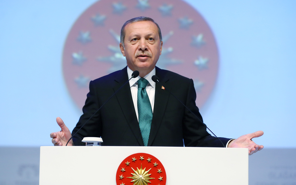 ο-ερντογάν-κατηγορεί-τη-μόσχα-ότι-εφοδ-2136138