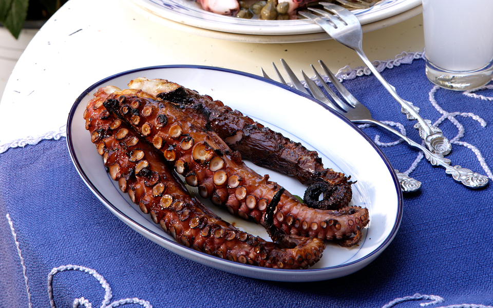 χταπόδι-ψητό-στη-γάστρα-από-την-κάσο-2135488